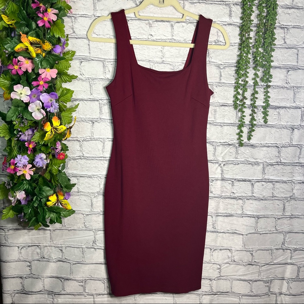 ≈🌼3/$30🌼UK2LA Sleeveless Maroon Red Bodycon Dress Size Medium